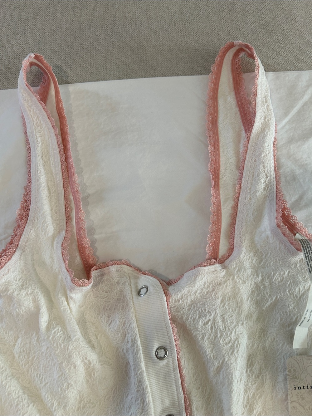 Free People Intimacy Sweet Point Seamless Cardi Tank, White Alyssum, M/L, NWT - Picture 5 of 10